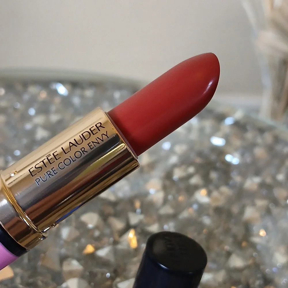 New Estee Lauder Limited Edition Pure Color Envy 420 Rebellious Rose